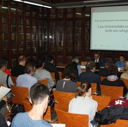 Moment de l'acte públic de presentació del comunicat «Les universitats catalanes, amb els refugiats».