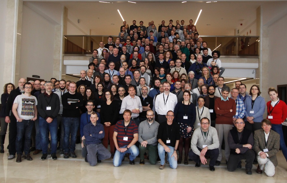 Foto de grup dels assistents al segon congrés del Consorci d'Anàlisi i Processament de Dades de la missió Gaia.