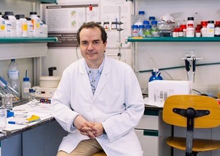 El catedràtic Francisco Ciruela, membre de la Facultat de Medicina i Ciències de la Salut, l'UBNeuro i l'IDIBELL.