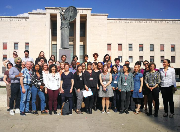 Institucions d’educació superior i entitats que treballen amb persones refugiades han intercanviat experiències a la Universitat de Roma La Sapienza.