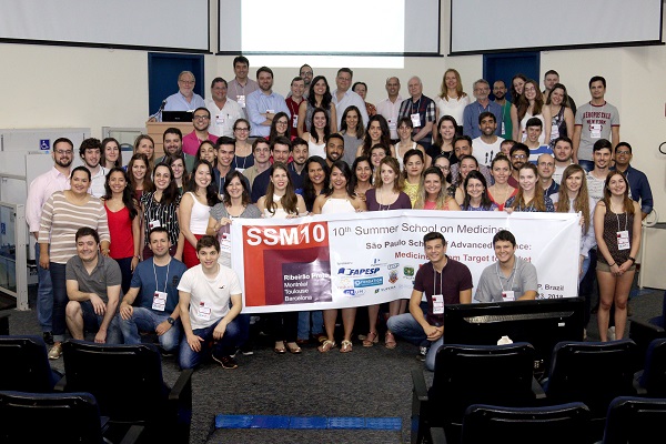 La desena edició de l’Escola d'Estiu de Medicaments (SSM10) ha tingut lloc al campus de la Facultat de Medicina de la Universitat de São Paulo, a la ciutat de Ribeirão Preto (Brasil).