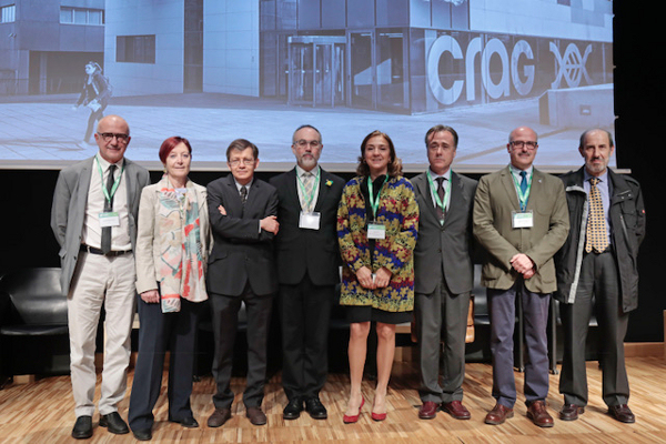 D’esquerra a dreta, Josep M. Monfort, Margarita Arboix, José Luis Riechmann, Arcadi Navarro, Carmen Vela, Francesc Subirada, Domènec Espriu i Víctor Velasco.