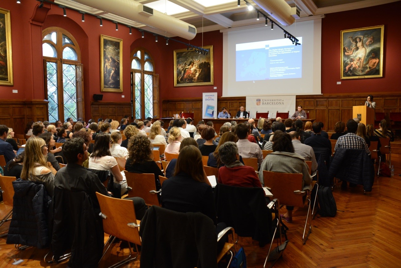La conferència s’ha centrat a il·lustrar l’impacte dels projectes Erasmus without Paper i Online Learning Agreement, així com de l'app Erasmus+, sobre la mobilitat Erasmus+.