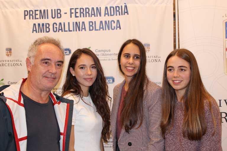 Guanyadores de la novena edició dels Premis UB - Ferran Adrià amb Gallina Blanca amb el xef i Doctor Honoris Causa per la UB, Ferran Adrià.