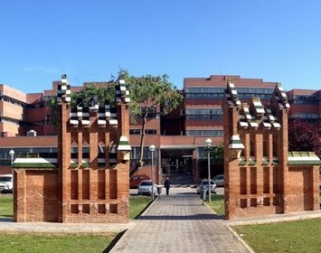 La Facultat de Geologia de la Universitat de Barcelona passa ara a denominar-se Facultat de Ciències de la Terra.