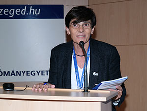 La professora M. Cristina Manzanares, del Departament de Patologia i Terapèutica Experimental.