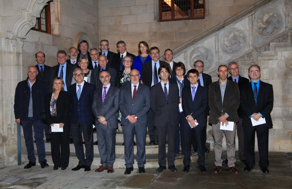 Fotografia de grup de les personalitats premiades en la 22a edició de la Medalla Narcís Monturiol al mèrit científic i tecnològic.