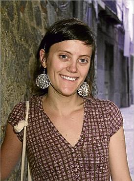 Maria Cabrera és professora del Departament de Filologia Catalana i Lingüística General.