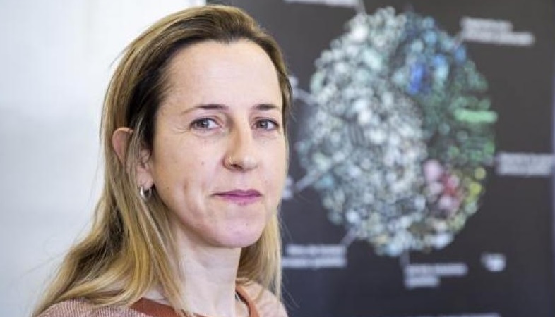 La professora Anna Sanchez-Vidal és una de les finalistes de la nova edició del premi Vanguardia de la Ciència. Imatge: Mané Espinosa / Propias